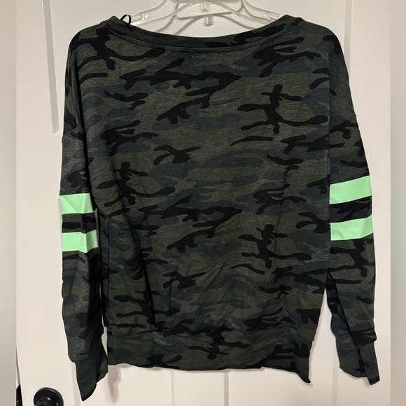 Sundry for evereve camo sweatshirt - Picture 4 of 7